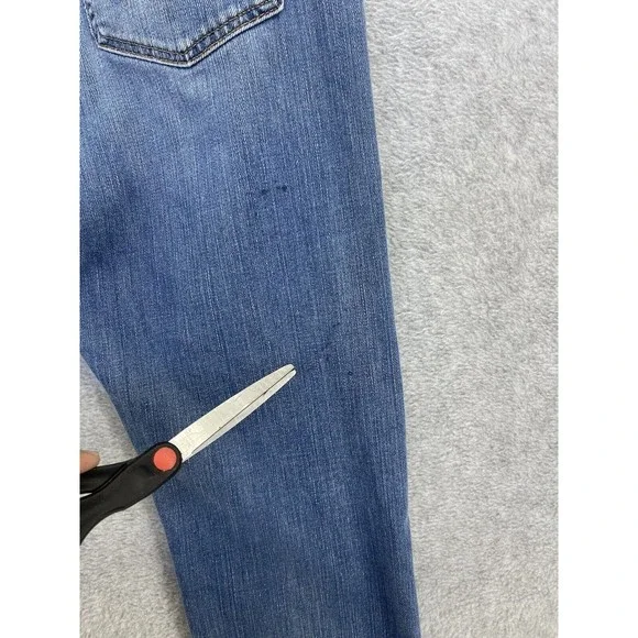 Levi's Men's Medium Wash Blue Denim Jeans Size 32x32 Tapered - Picture 3 of 12